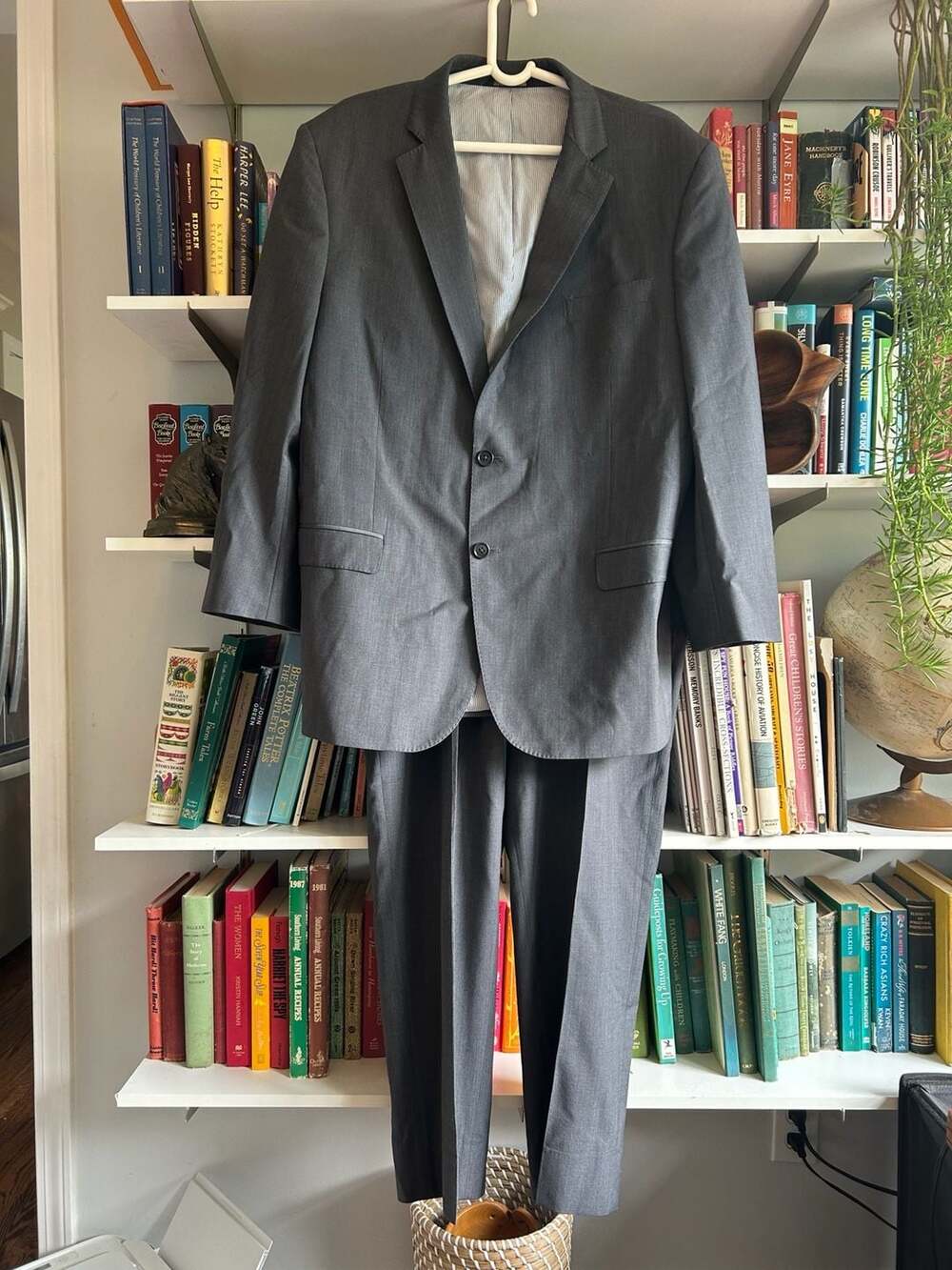Brooks Brothers Explorer Madison Fit 2 Piece Suit Charcoal Wool Blend 46R/38W